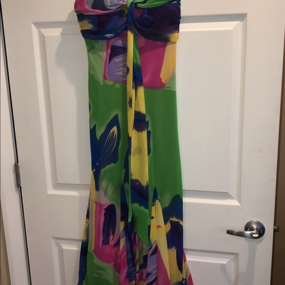 Dress - Picture 2 of 2